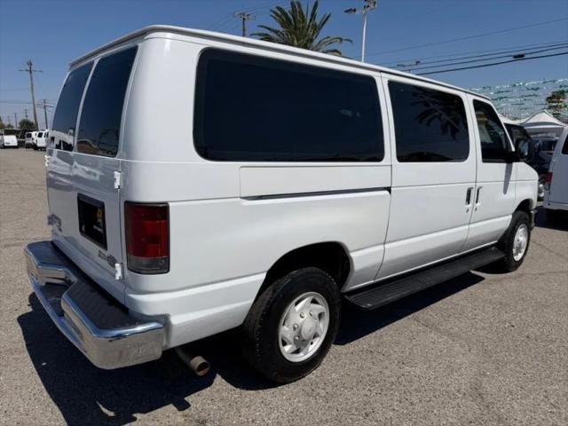 2009 Ford E-350 Super Duty XLT