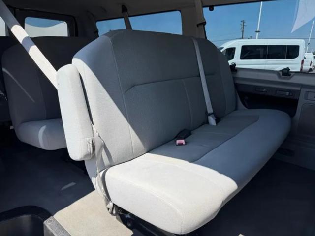 2009 Ford E-350 Super Duty XLT