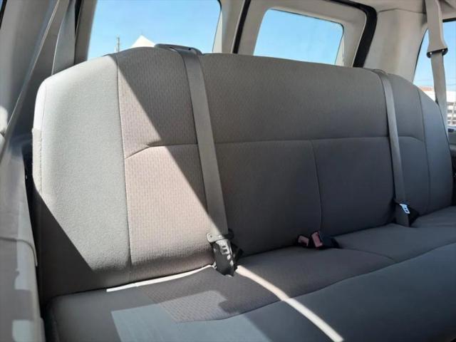 2009 Ford E-350 Super Duty XLT