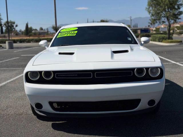 2017 Dodge Challenger SXT