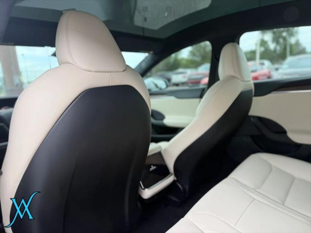 2022 Tesla Model S Dual Motor All-Wheel Drive