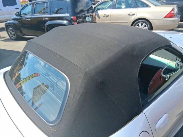 2005 BMW Z4 2.5i