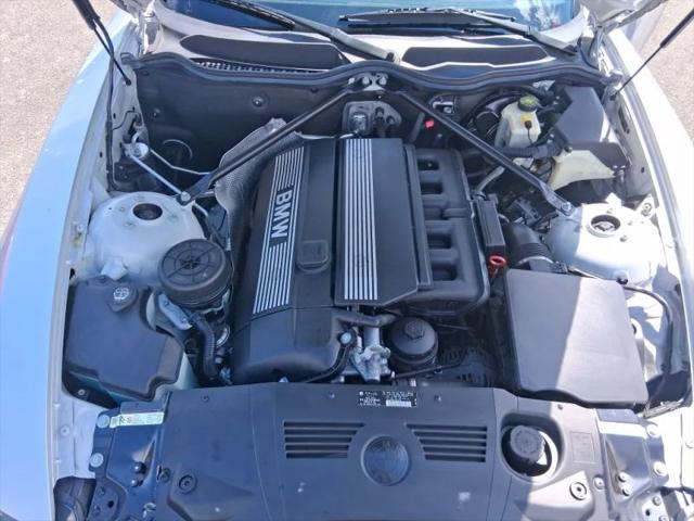 2005 BMW Z4 2.5i