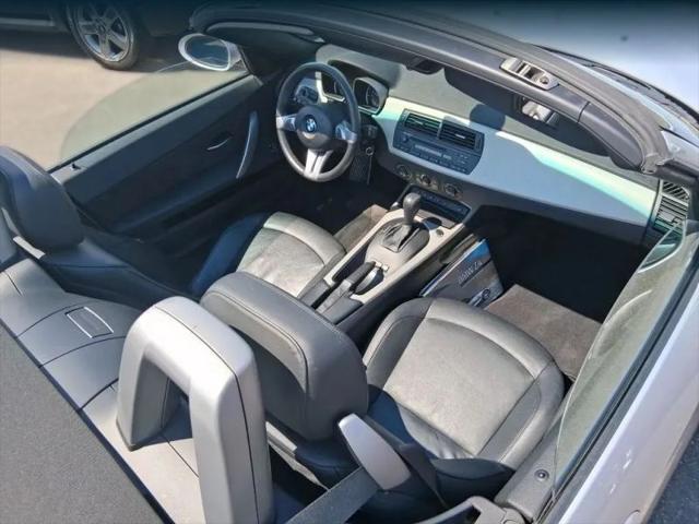 2005 BMW Z4 2.5i