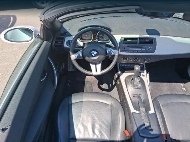 2005 BMW Z4 2.5i