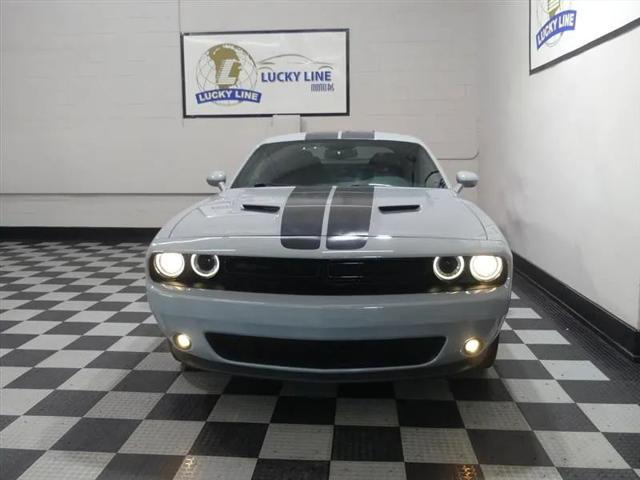 2021 Dodge Challenger SXT