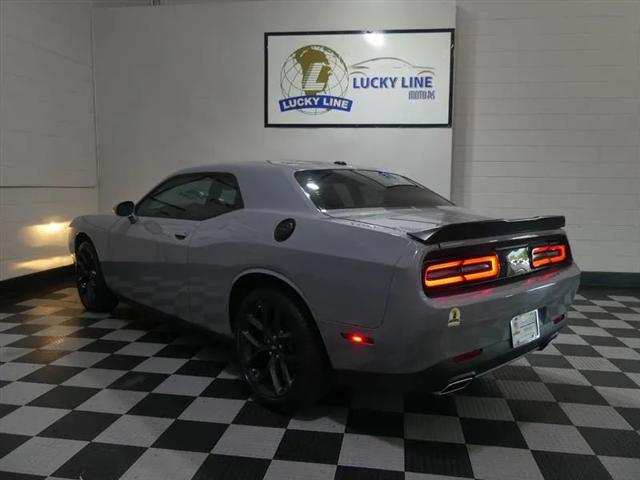 2021 Dodge Challenger SXT