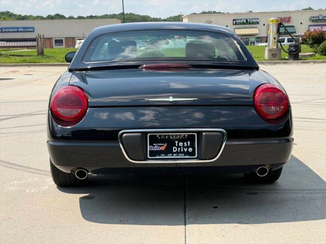 2004 Ford Thunderbird Base