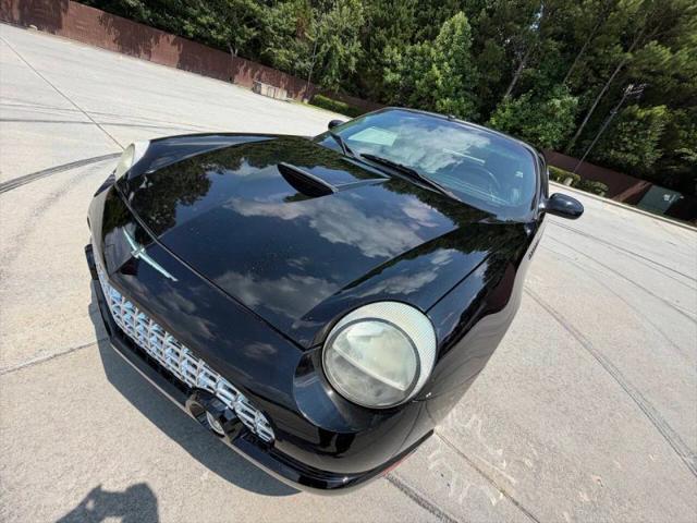 2004 Ford Thunderbird Base