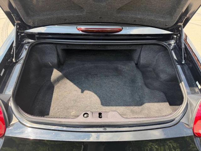 2004 Ford Thunderbird Base