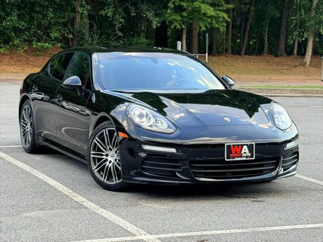2015 Porsche Panamera Base