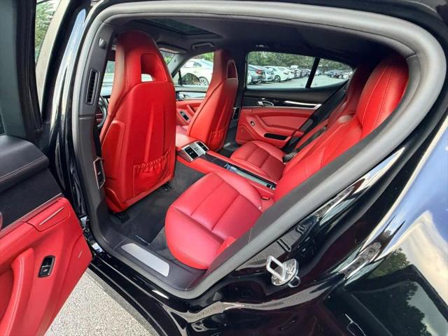 2015 Porsche Panamera Base