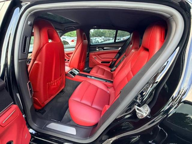 2015 Porsche Panamera Base