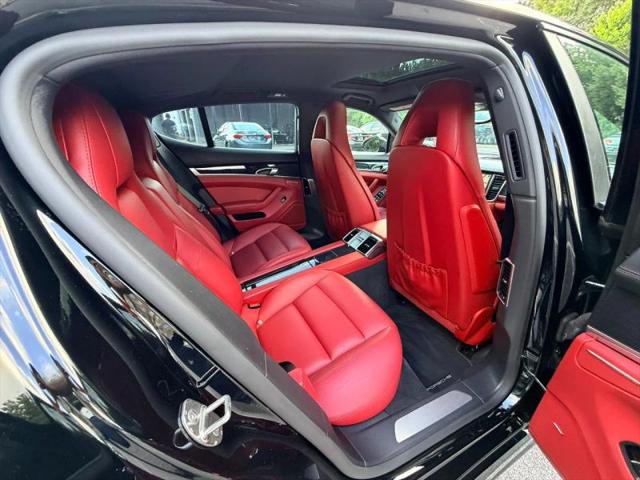 2015 Porsche Panamera Base