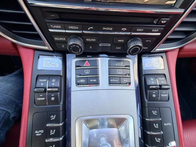 2015 Porsche Panamera Base