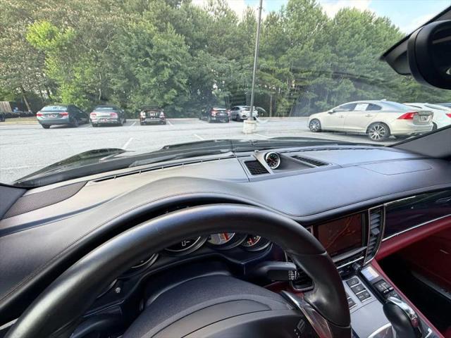 2015 Porsche Panamera Base