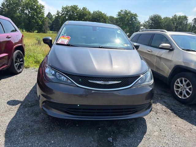2017 Chrysler Pacifica Touring 2017 Chrysler Pacifica Touring