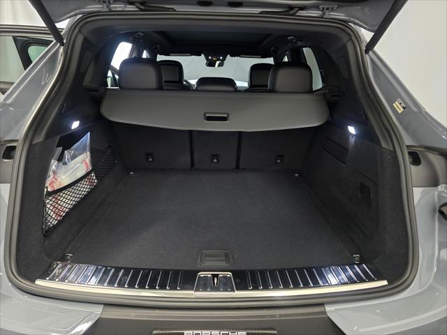 2026 Porsche Cayenne Unknown