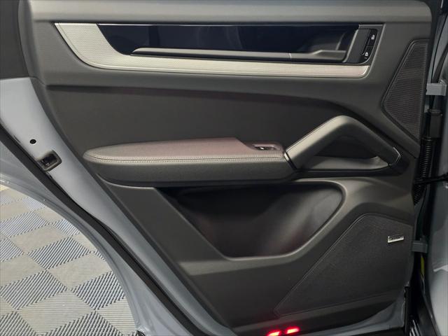 2026 Porsche Cayenne Unknown