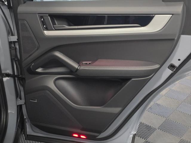 2026 Porsche Cayenne Unknown