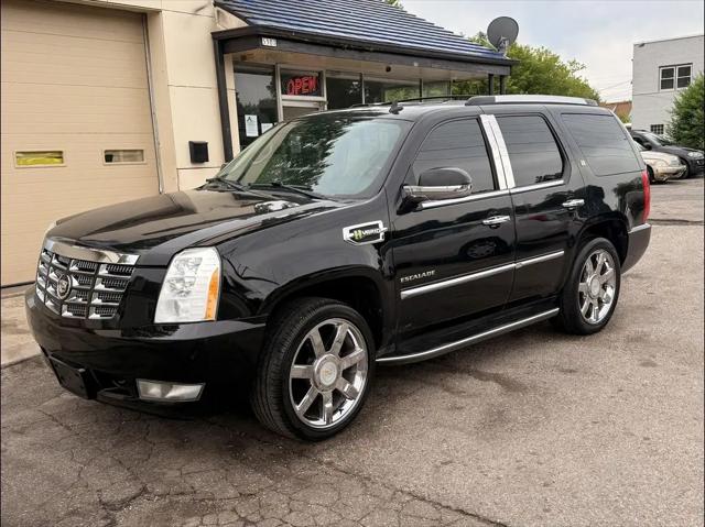 2010 Cadillac Escalade Hybrid Standard for sale in Milwaukee, WI