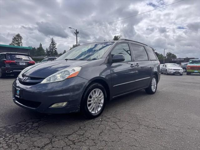 2008 Toyota Sienna XLE for sale in Milwaukie, OR
