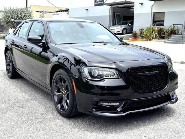 2023 Chrysler 300 Touring L for sale in Pompano Beach, FL