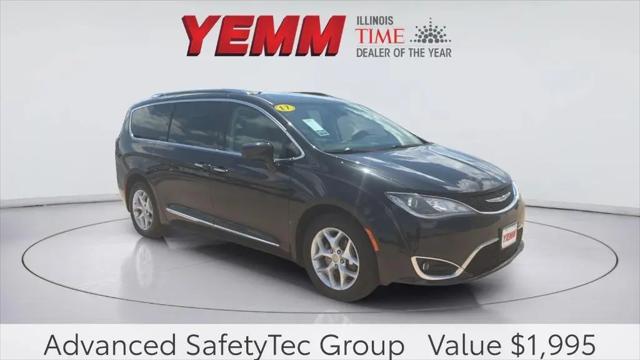 2017 Chrysler Pacifica Touring-L Plus for sale in Galesburg, IL