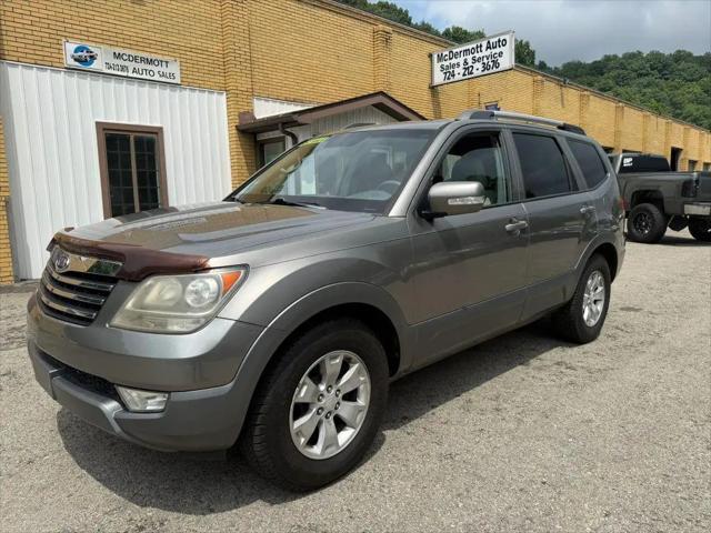 2009 Kia Borrego EX V6 for sale in New Kensington, PA