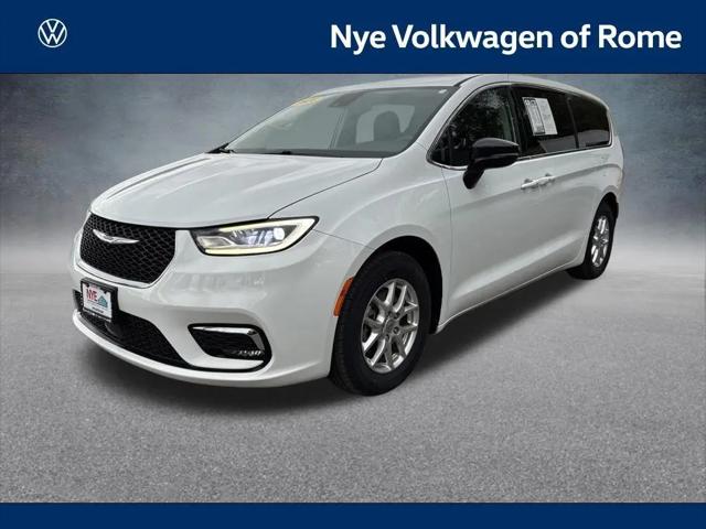 2024 Chrysler Pacifica Touring L for sale in Rome, NY