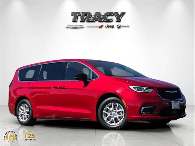 2025 Chrysler Pacifica Select for sale in Tracy, CA