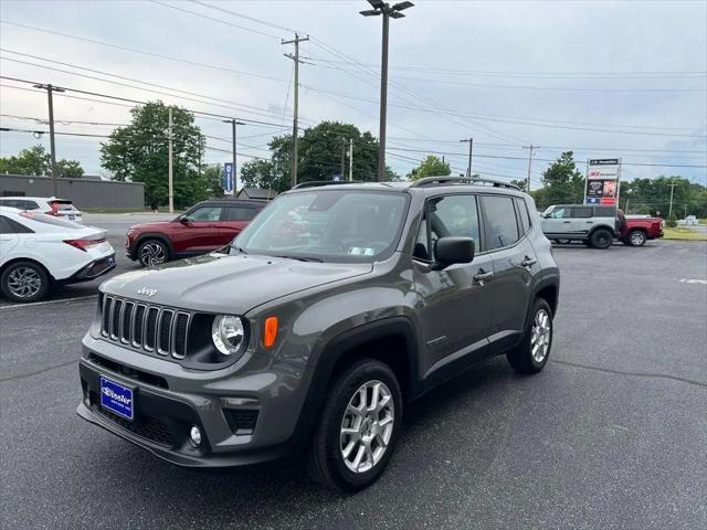 2022 Jeep Renegade Latitude 4x4 for sale in Mount Joy, PA