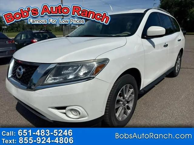 2014 Nissan Pathfinder SV for sale in Lino Lakes, MN