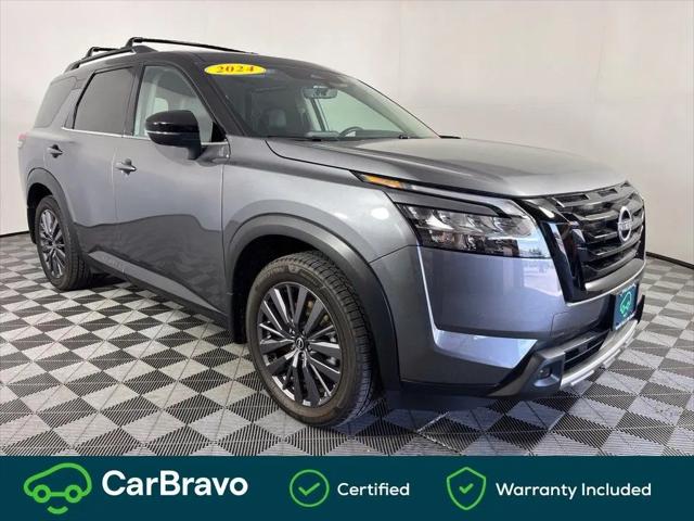 2024 Nissan Pathfinder SL 4WD for sale in Waterloo, IA