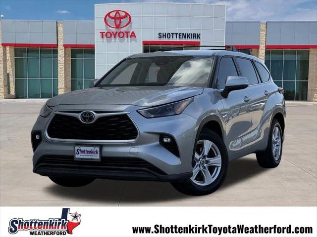 2023 Toyota Highlander LE for sale in Weatherford, TX