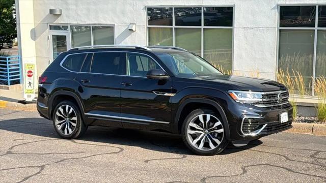 2022 Volkswagen Atlas 3.6L V6 SEL Premium R-Line for sale in Saint Paul, MN