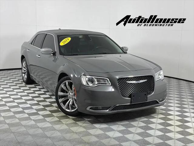 2019 Chrysler 300 Limited for sale in Bloomington, IL