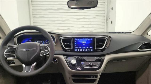 2017 Chrysler Pacifica Touring Plus