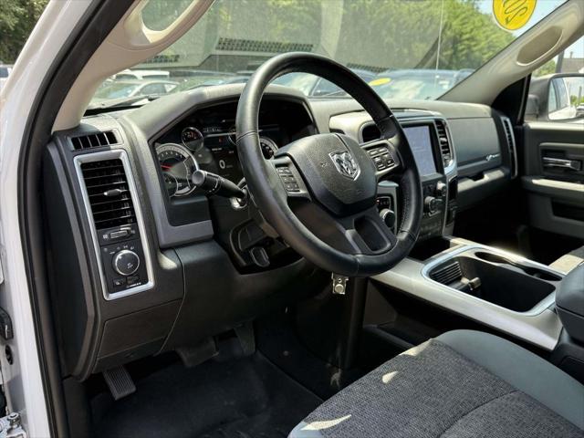 2019 RAM 1500 Classic Big Horn Crew Cab 4x4 57 Box 2019 RAM 1500 Classic Big Horn Crew Cab 4x4 57 Box