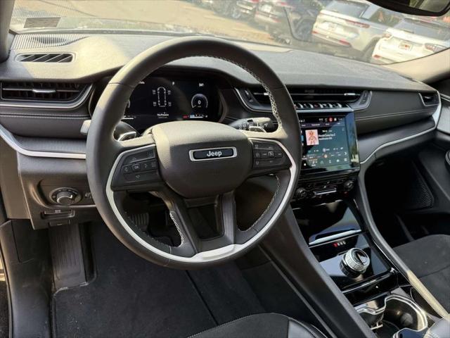 2023 Jeep Grand Cherokee L Altitude 4x4 2023 Jeep Grand Cherokee L Altitude 4x4