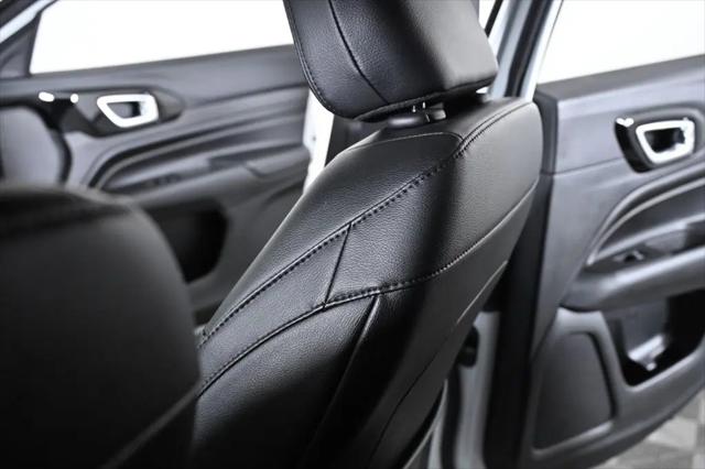 2022 Jeep Compass Altitude FWD