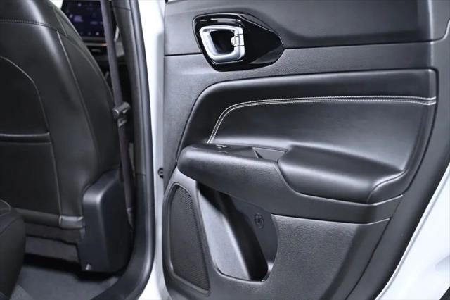2022 Jeep Compass Altitude FWD