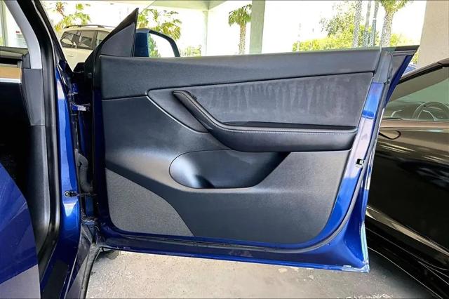 2021 Tesla Model Y Long Range Dual Motor All-Wheel Drive