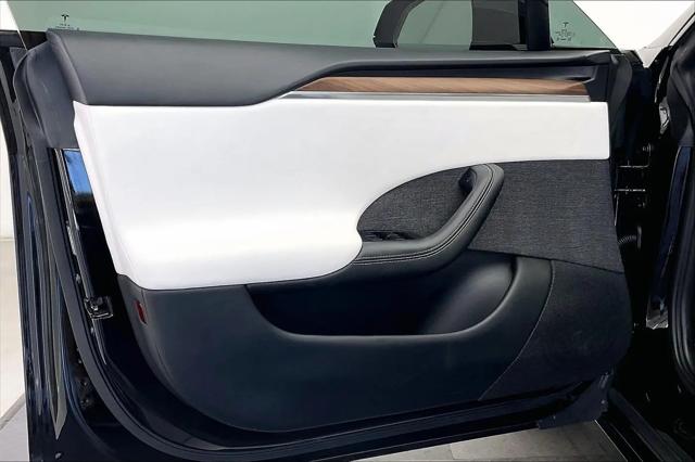 2023 Tesla Model S Standard Range
