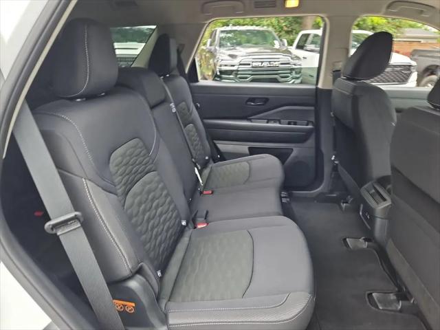 2025 Nissan Pathfinder S 4WD