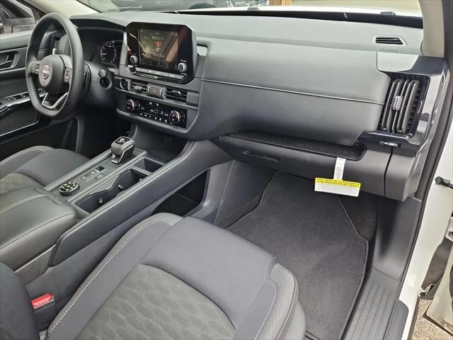 2025 Nissan Pathfinder S 4WD