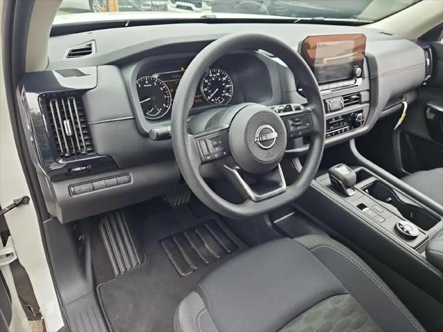 2025 Nissan Pathfinder S 4WD