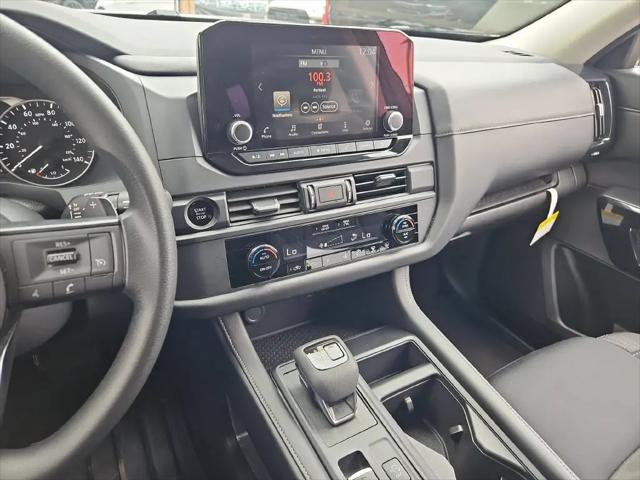 2025 Nissan Pathfinder S 4WD