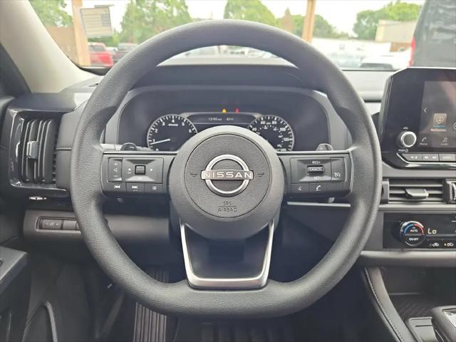 2025 Nissan Pathfinder S 4WD