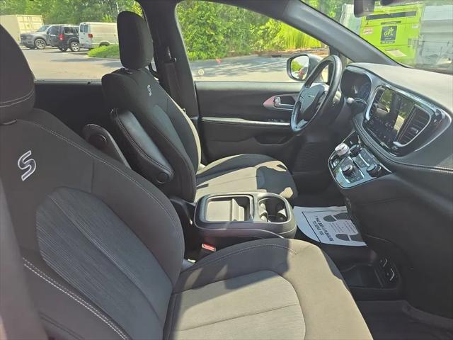 2021 Chrysler Pacifica Touring